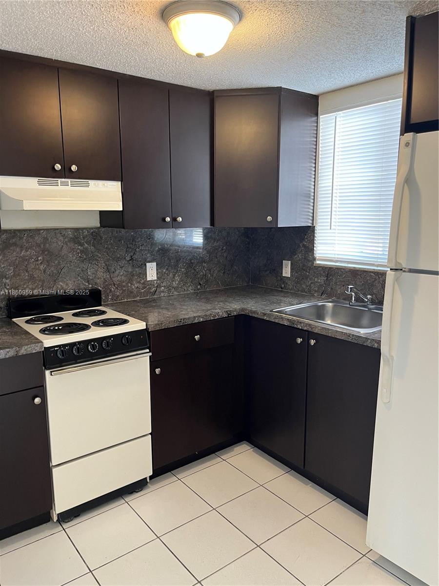 See details / sq. ft. $ 2025-08-18 0 Photo