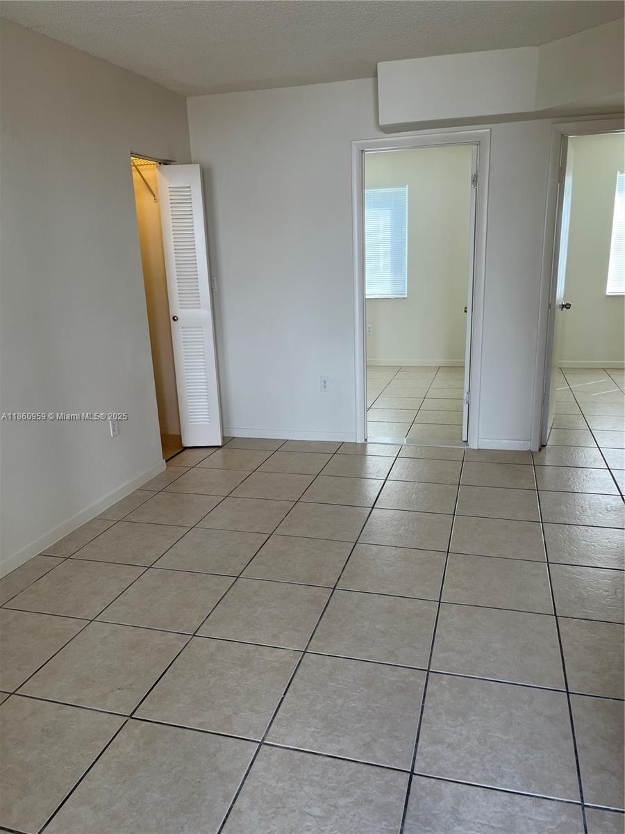 See details / sq. ft. $ 2025-08-18 0 Photo