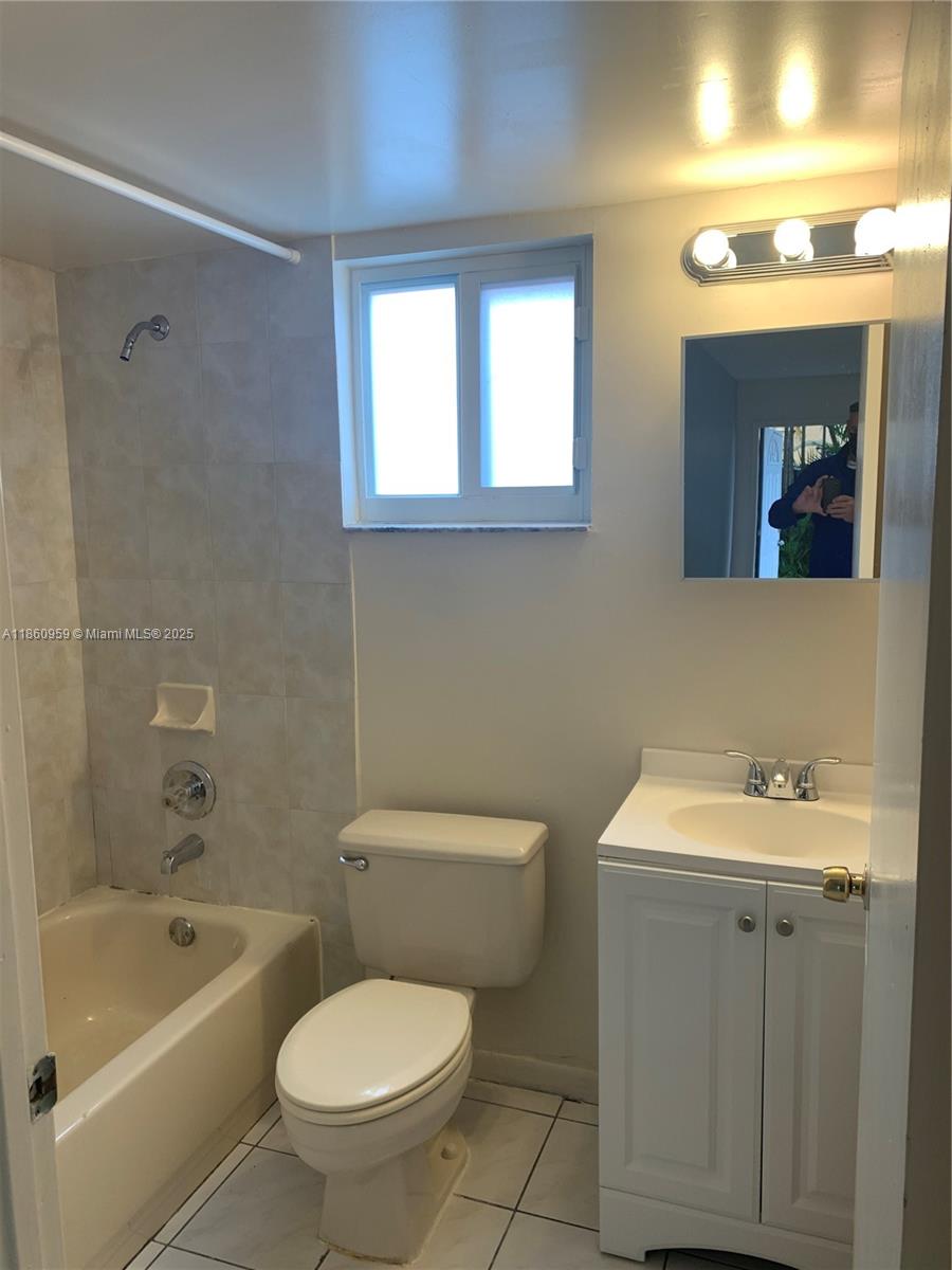 See details / sq. ft. $ 2025-08-18 0 Photo