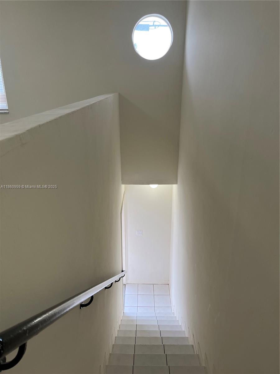 See details / sq. ft. $ 2025-08-18 0 Photo