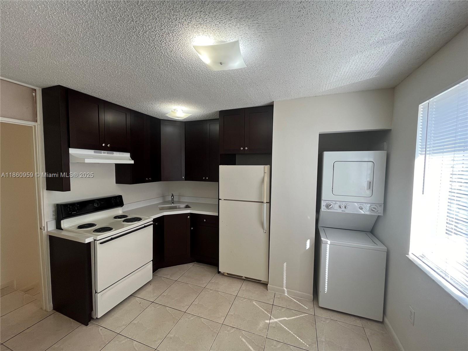 See details / sq. ft. $ 2025-08-18 0 Photo