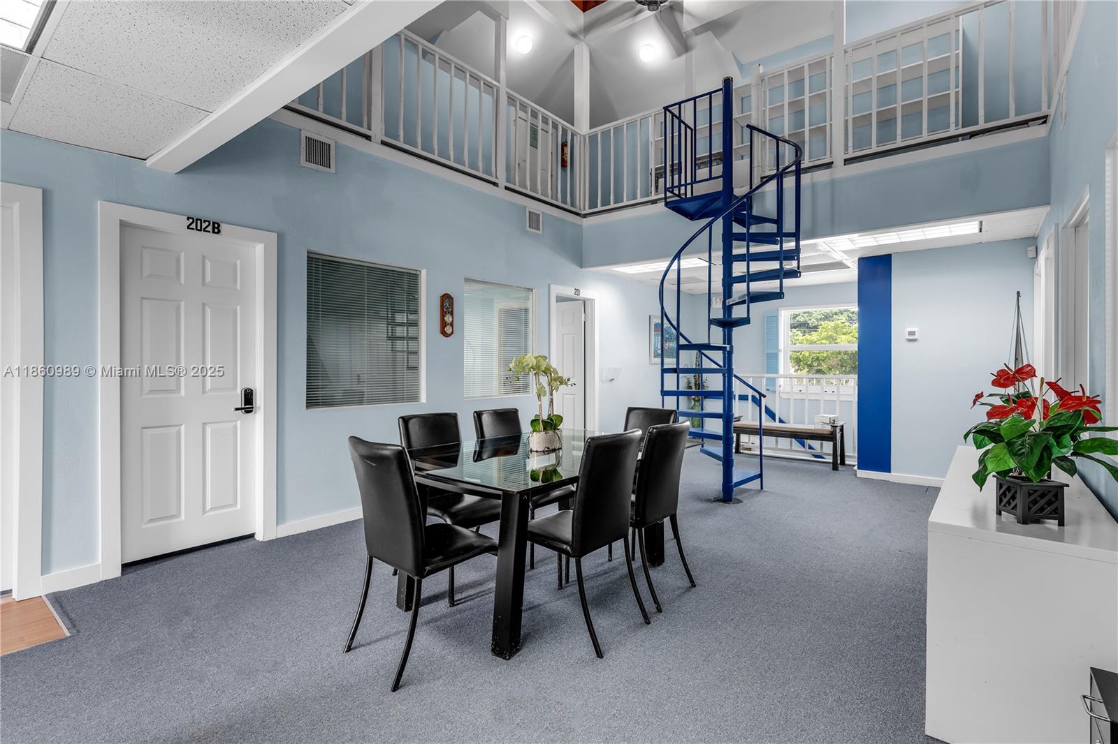   /   sq. ft. $ 2025-08-18 0 Photo