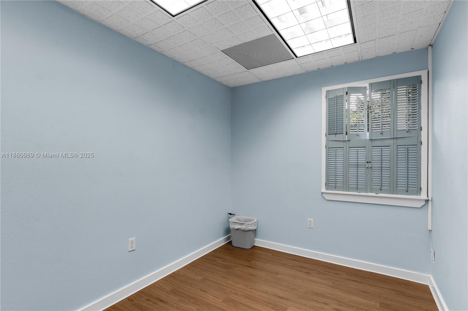   /   sq. ft. $ 2025-08-18 0 Photo