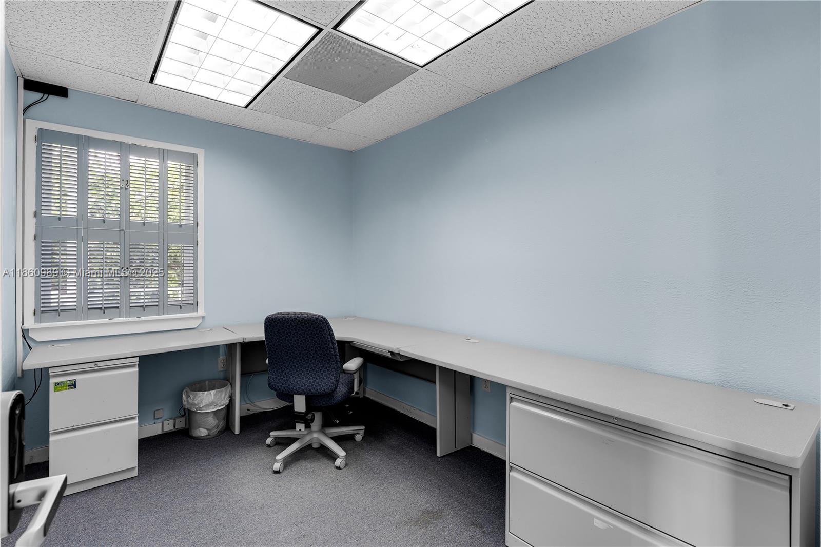   /   sq. ft. $ 2025-08-18 0 Photo