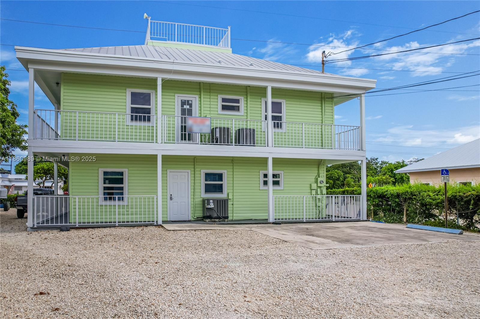   /   sq. ft. $ 2025-08-18 0 Photo