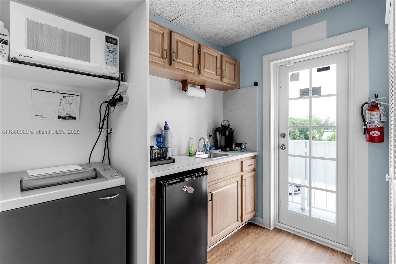   /   sq. ft. $ 2025-08-18 0 Photo