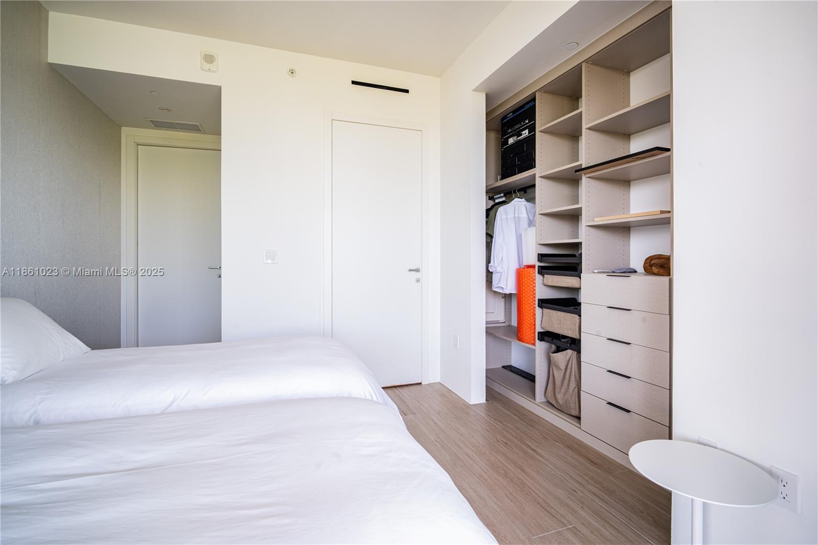 See details 306 2 / 3 1602 sq. ft. $ 2025-08-18 0 Photo
