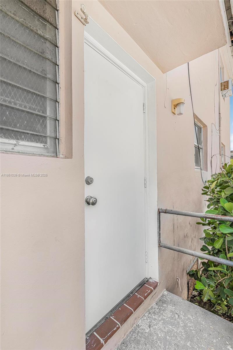 Ver detalles / 4429 sq. ft. $ 2025-08-18 0 foto
