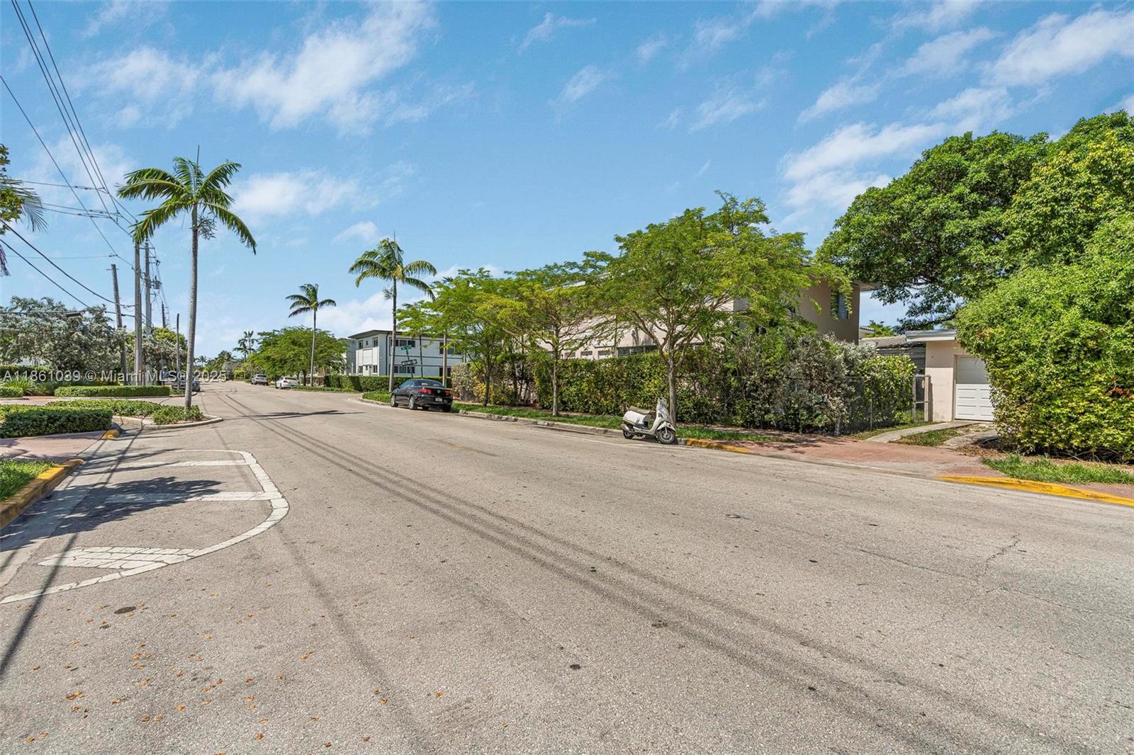 Ver detalles / 4429 sq. ft. $ 2025-08-18 0 foto
