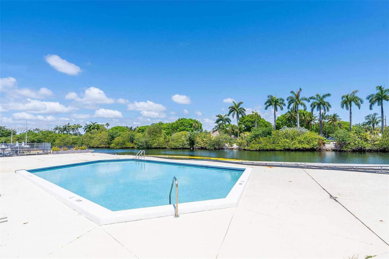 Photo of 3475 Country Club Dr  #E119, Aventura, Florida, 33180 - 