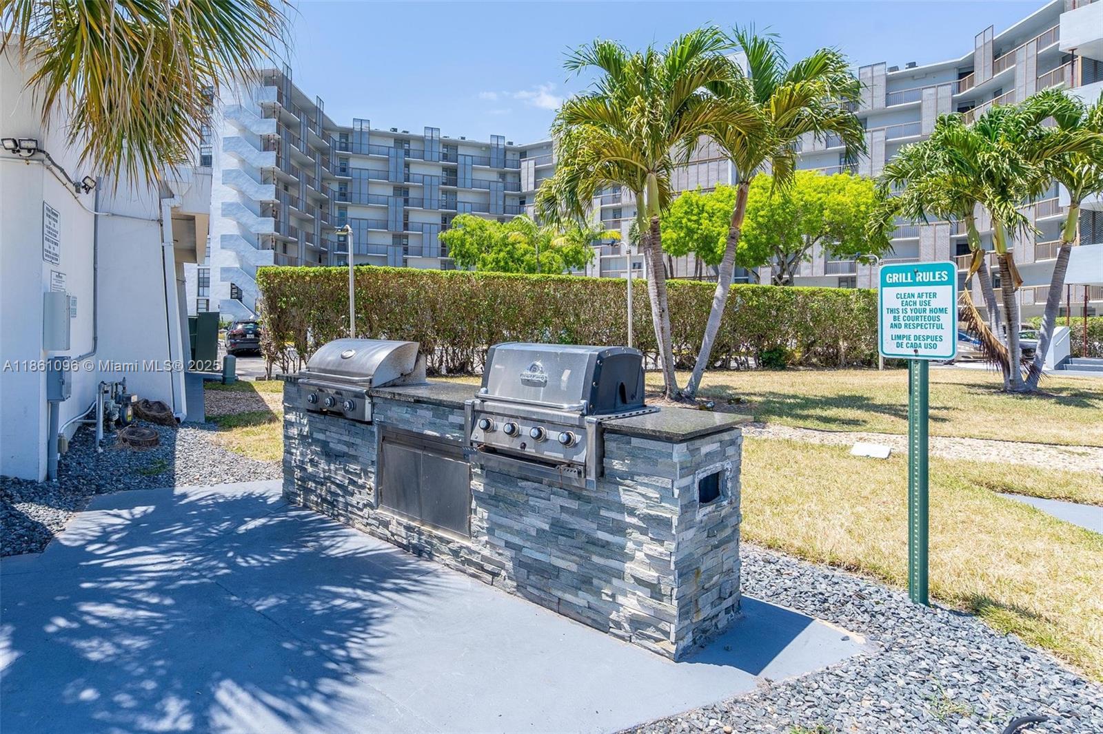 Photo of 3475 Country Club Dr  #E119, Aventura, Florida, 33180 - 