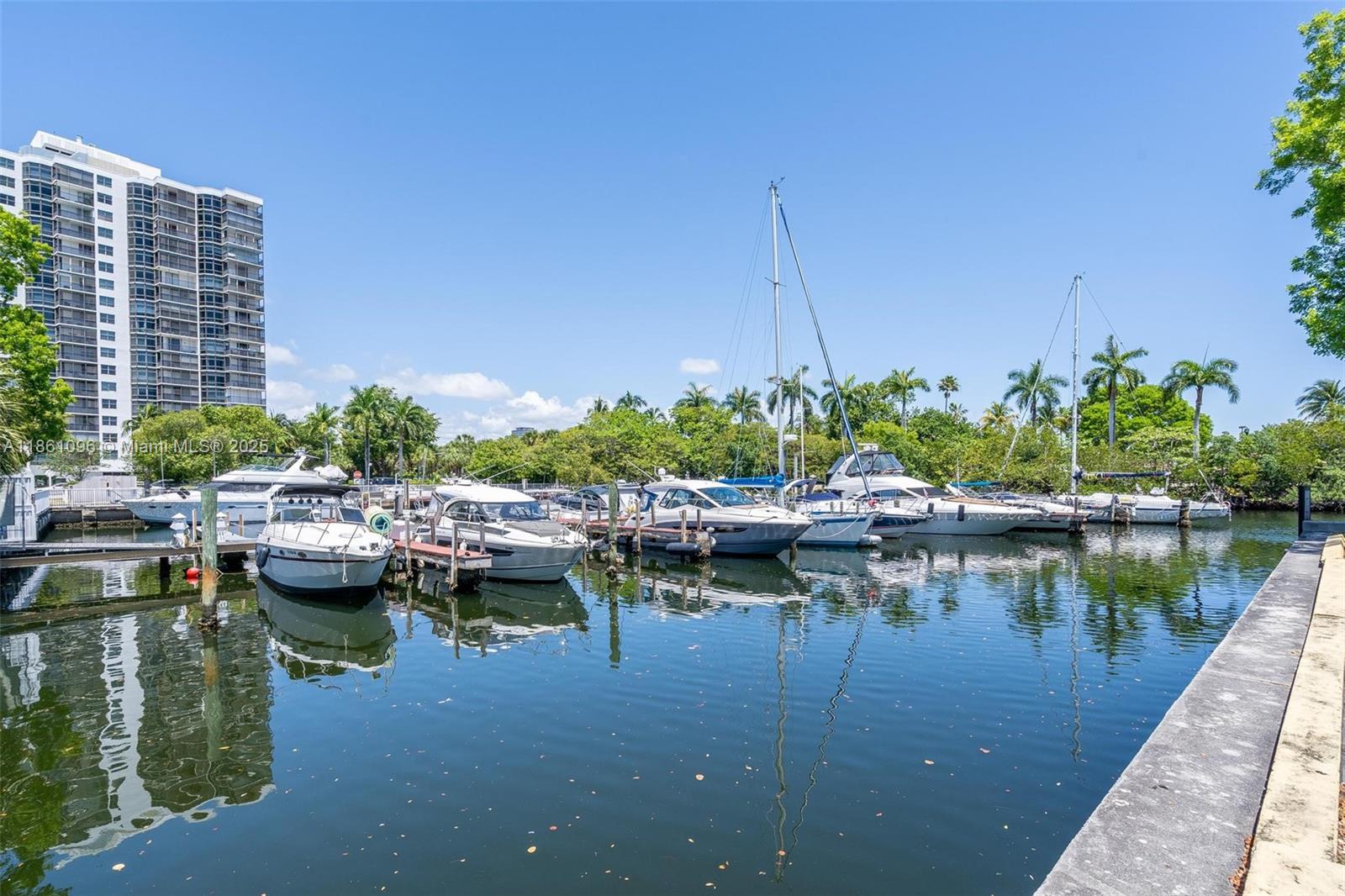 Photo of 3475 Country Club Dr  #E119, Aventura, Florida, 33180 - 