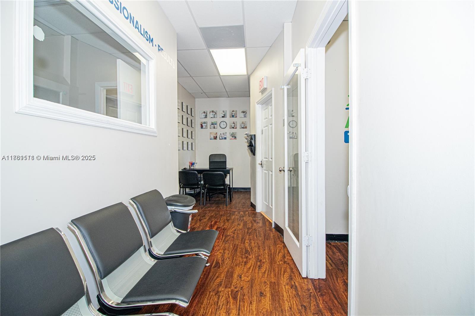 See details / sq. ft. $ 2025-08-18 0 Photo