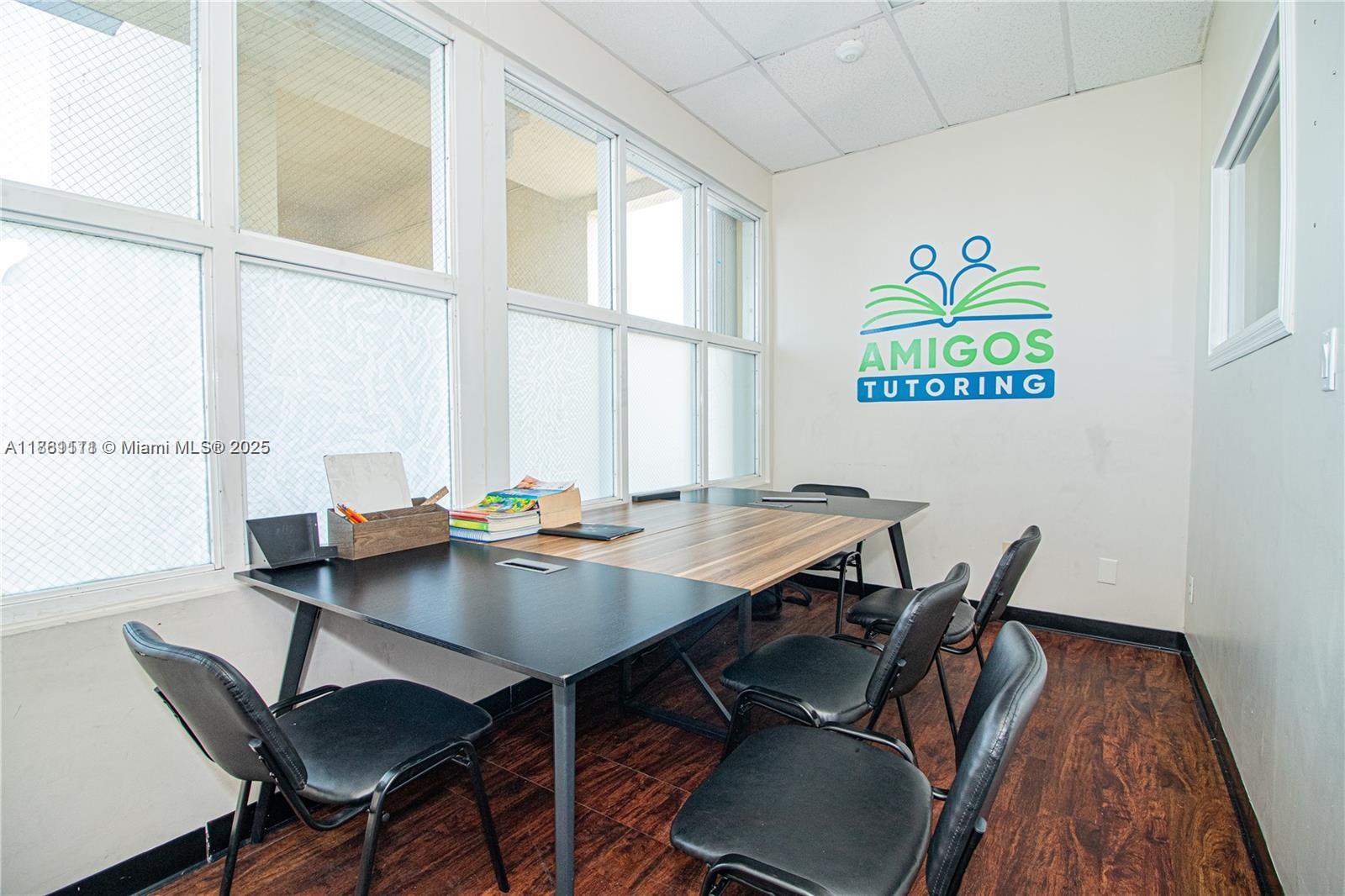 See details / sq. ft. $ 2025-08-18 0 Photo