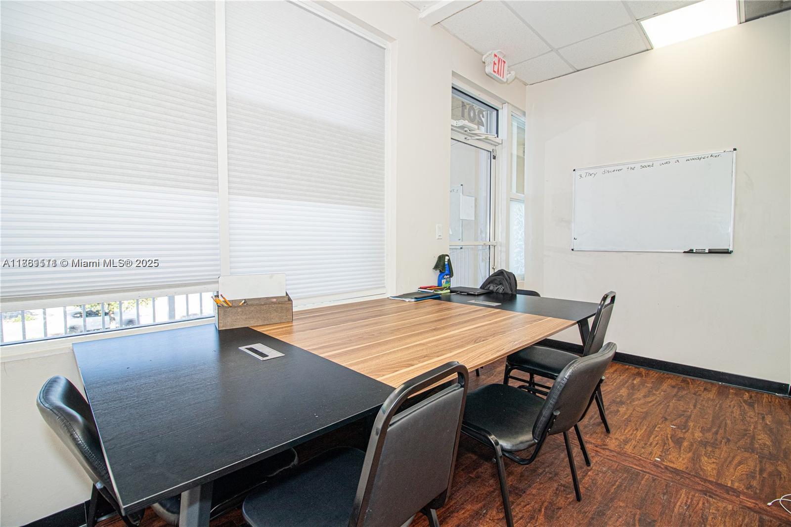 See details / sq. ft. $ 2025-08-18 0 Photo
