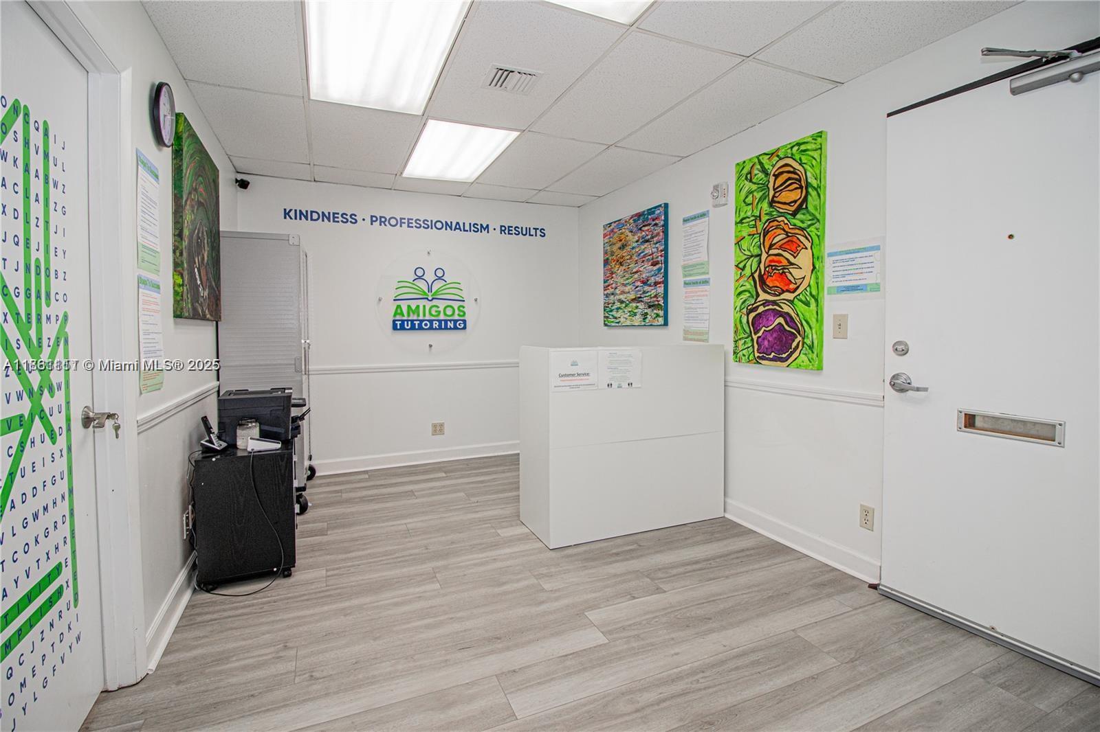 See details / sq. ft. $ 2025-08-18 0 Photo