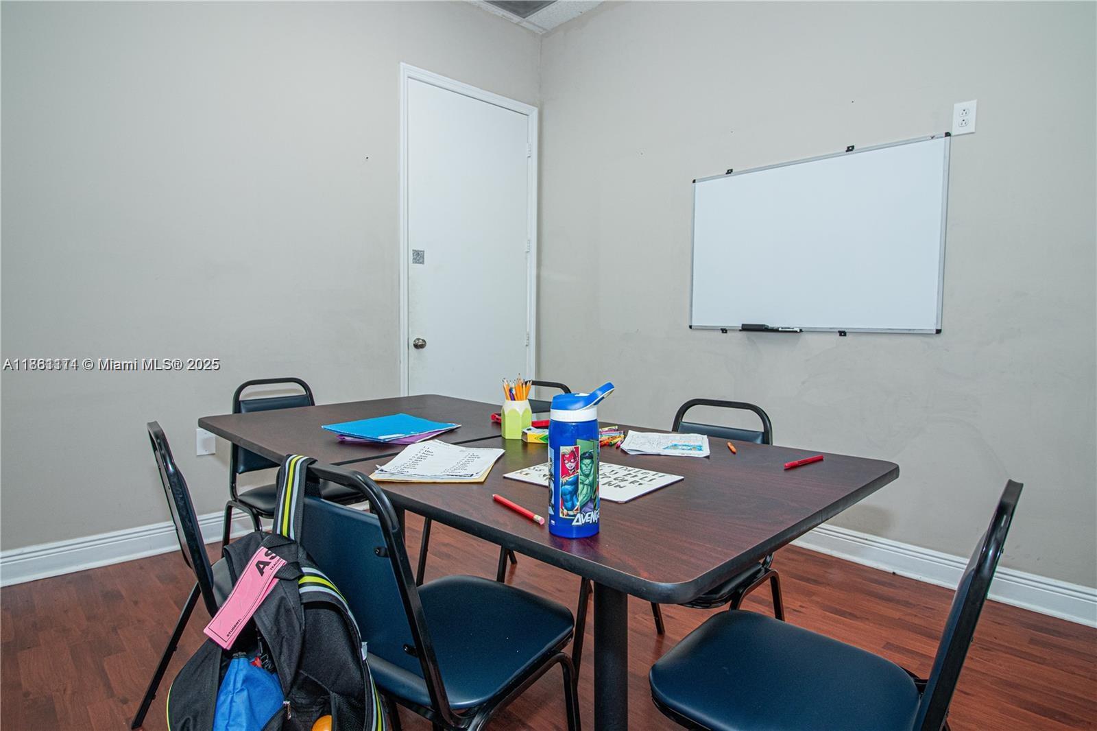 See details / sq. ft. $ 2025-08-18 0 Photo