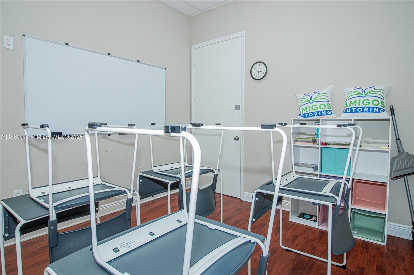 See details / sq. ft. $ 2025-08-18 0 Photo
