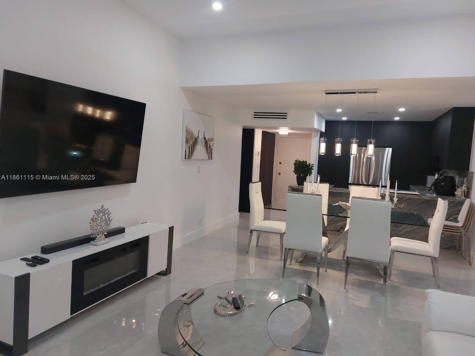 Photo of 3180 Ocean Dr #1721, Hallandale Beach, Florida, 33009 -