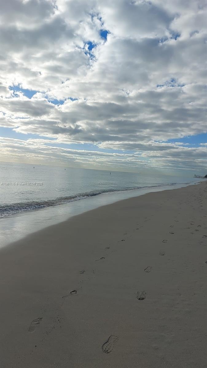 Photo of 3180 Ocean Dr  #1721, Hallandale Beach, Florida, 33009 - 