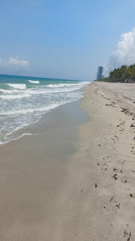 Photo of 3180 Ocean Dr  #1721, Hallandale Beach, Florida, 33009 - 