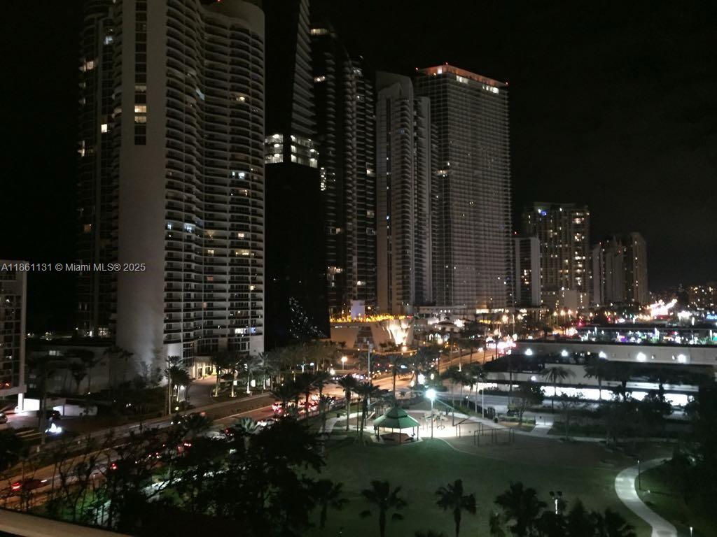 1003 2 / 2 1232 sq. ft. $ 2025-08-18 0 foto