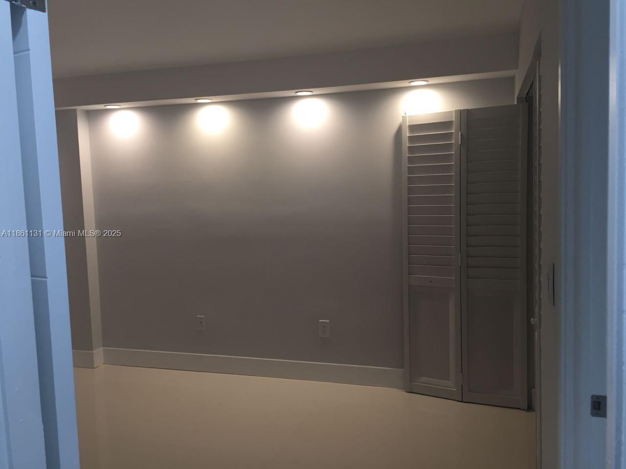 1003 2 / 2 1232 sq. ft. $ 2025-08-18 0 foto