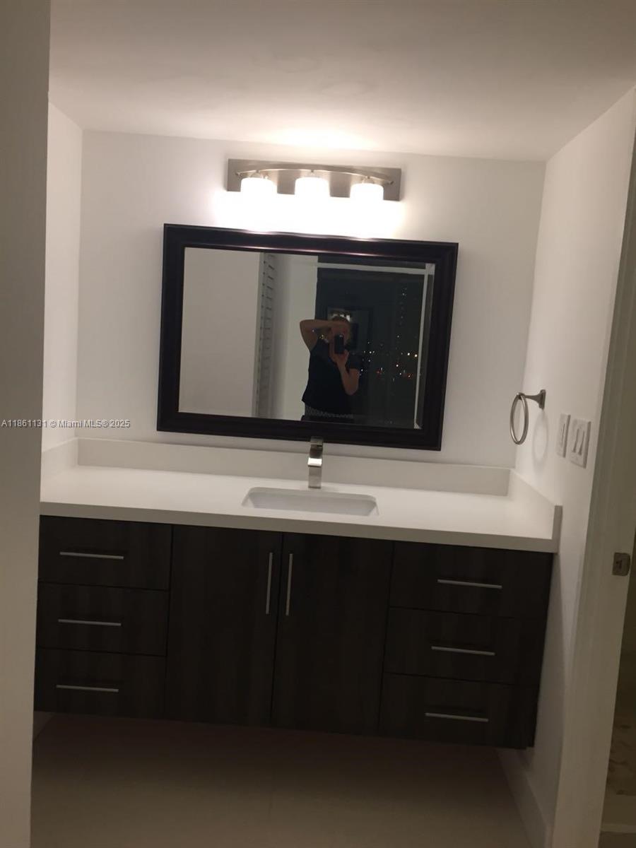 1003 2 / 2 1232 sq. ft. $ 2025-08-18 0 foto