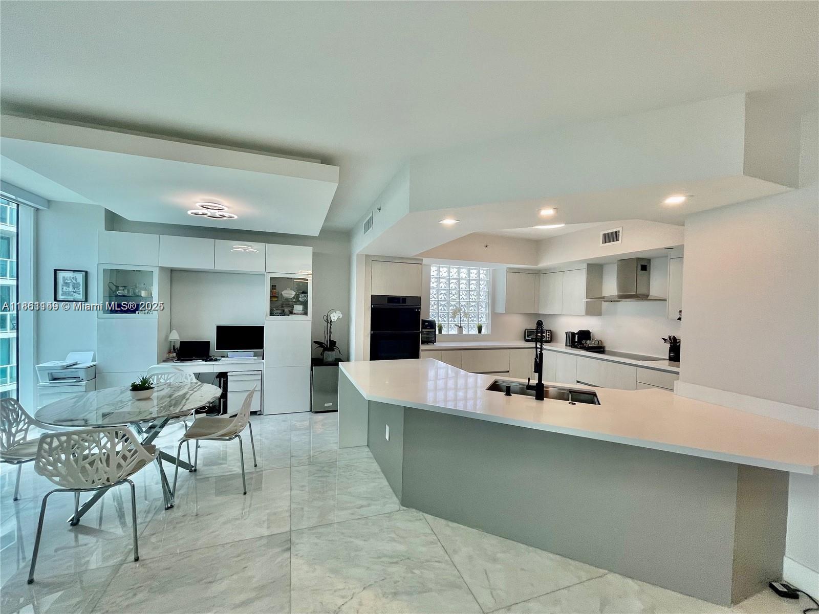 Photo of 3301 183rd St #2509, Aventura, Florida, 33160 -