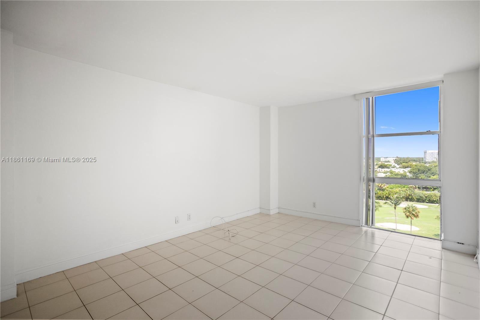 Photo of 20335 Country Club Dr  #901, Aventura, Florida, 33180 - 
