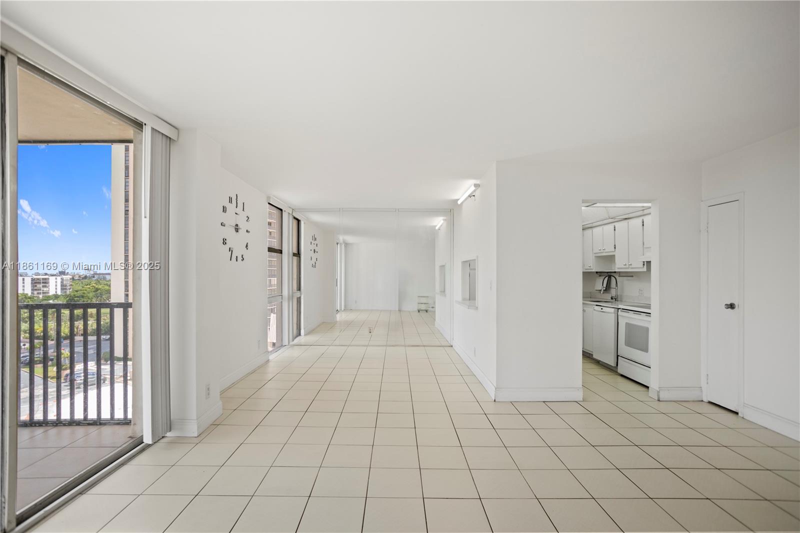 Photo of 20335 Country Club Dr  #901, Aventura, Florida, 33180 - 