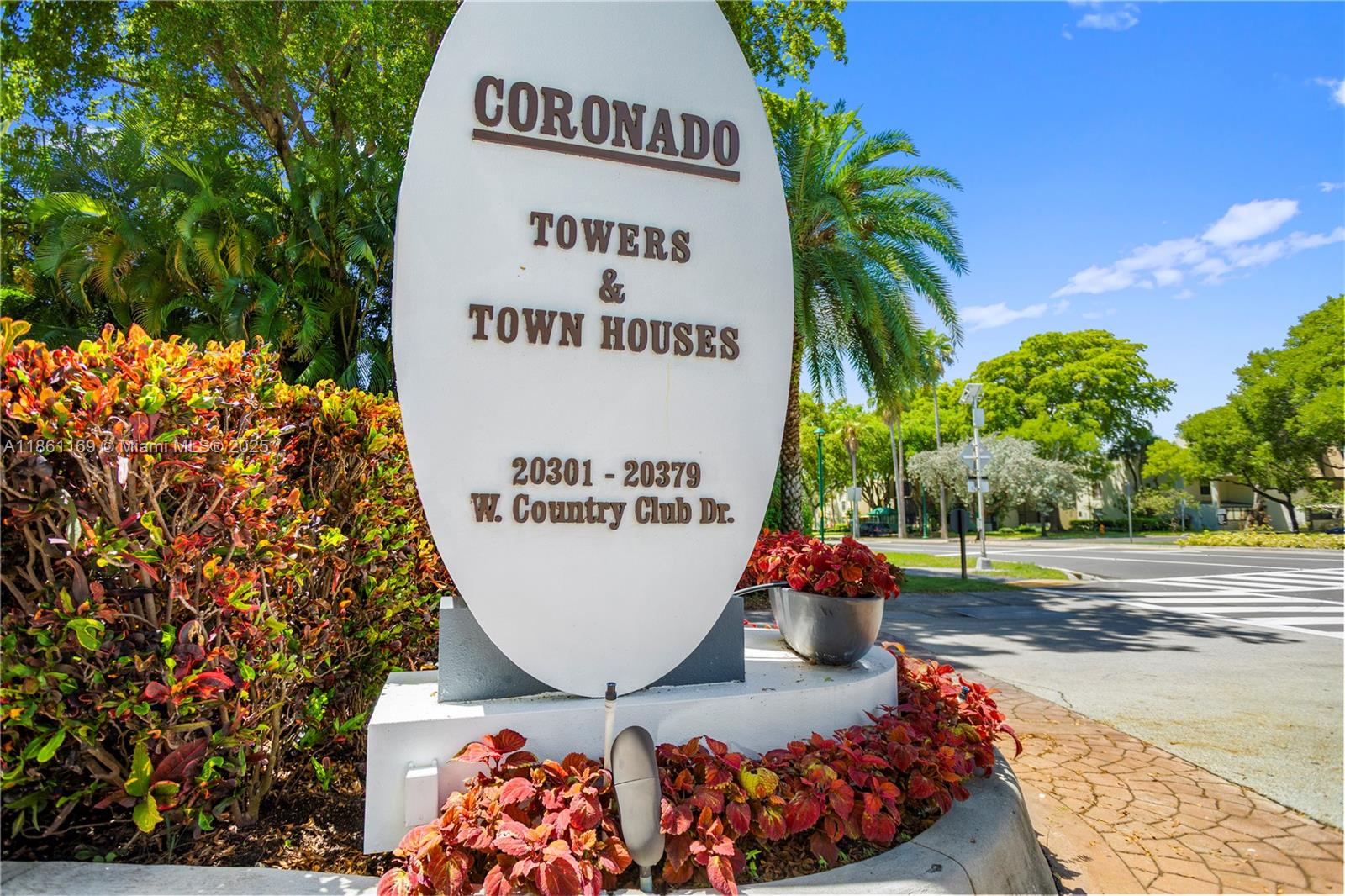 Photo of 20335 Country Club Dr  #901, Aventura, Florida, 33180 - 