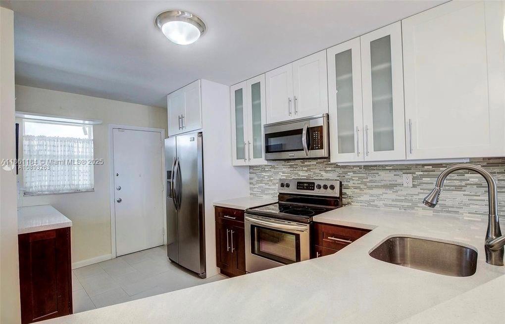 705-2 1 / 2 1036 sq. ft. $ 2025-08-18 0 Photo