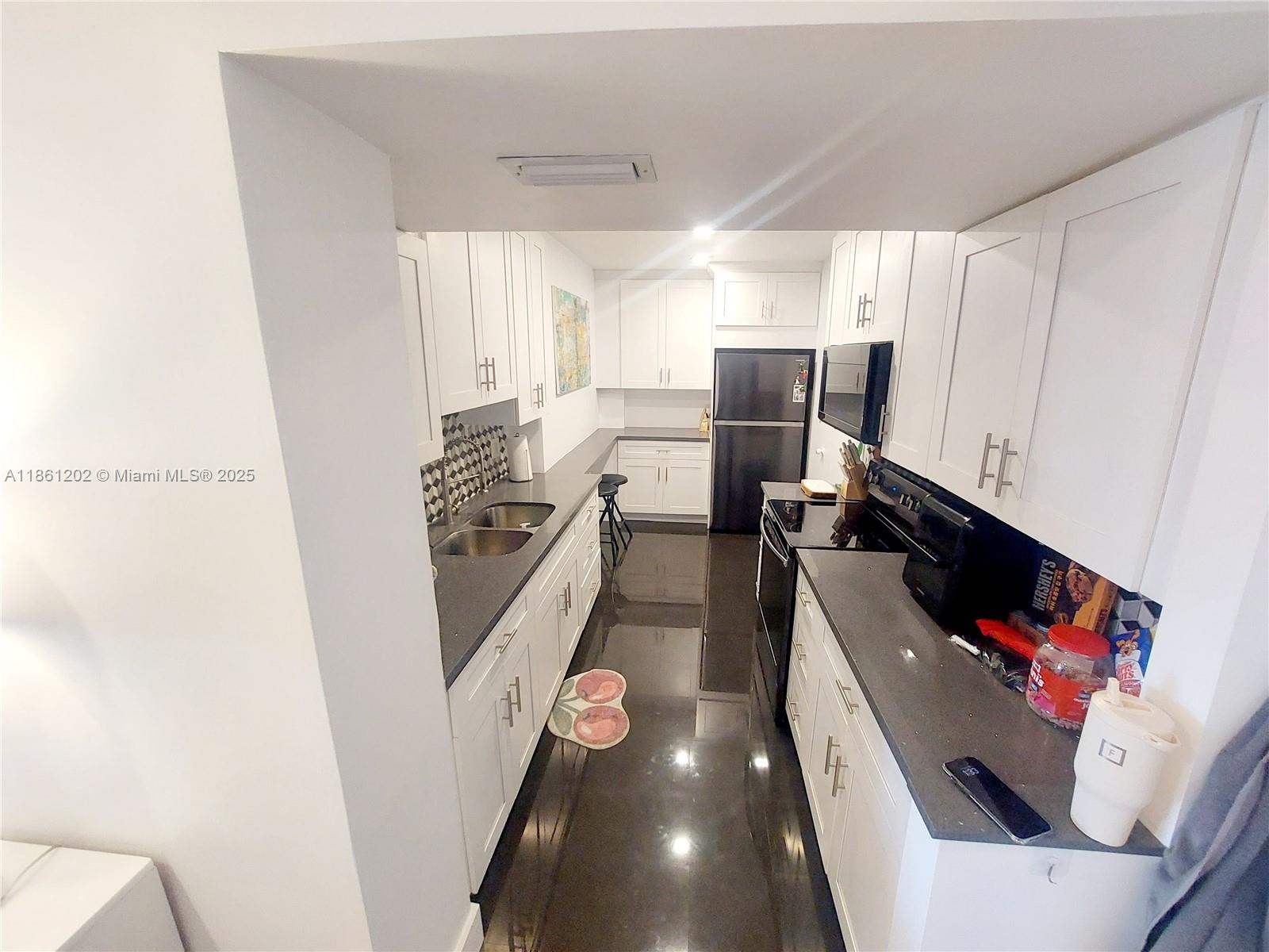 1005A 1 / 2 844 sq. ft. $ 2025-09-05 0 Photo