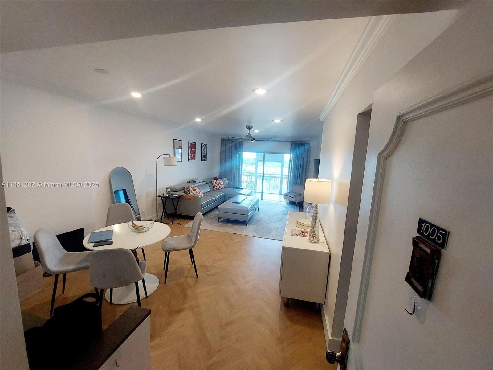 1005A 1 / 2 844 sq. ft. $ 2025-09-05 0 Photo
