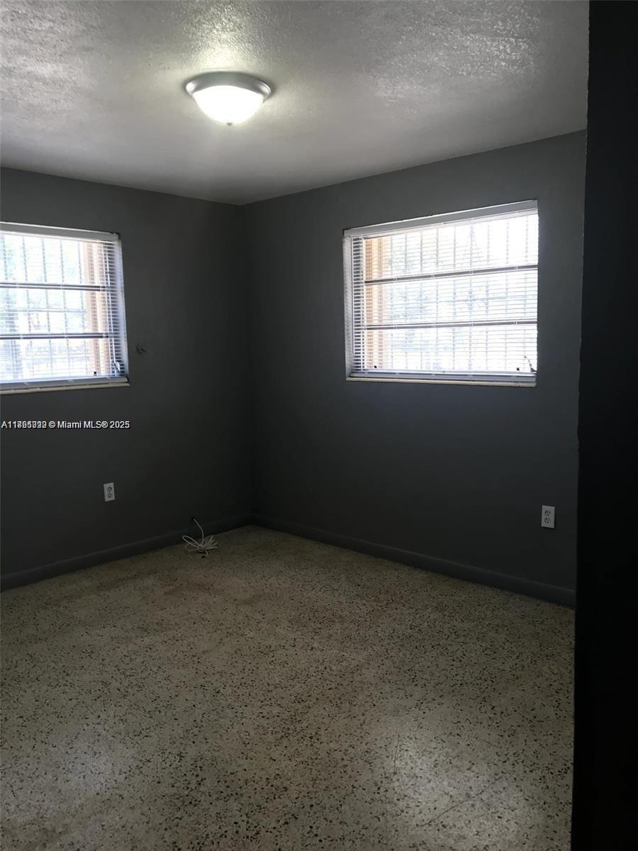 See details / 2077 sq. ft. $ 2025-08-19 0 Photo