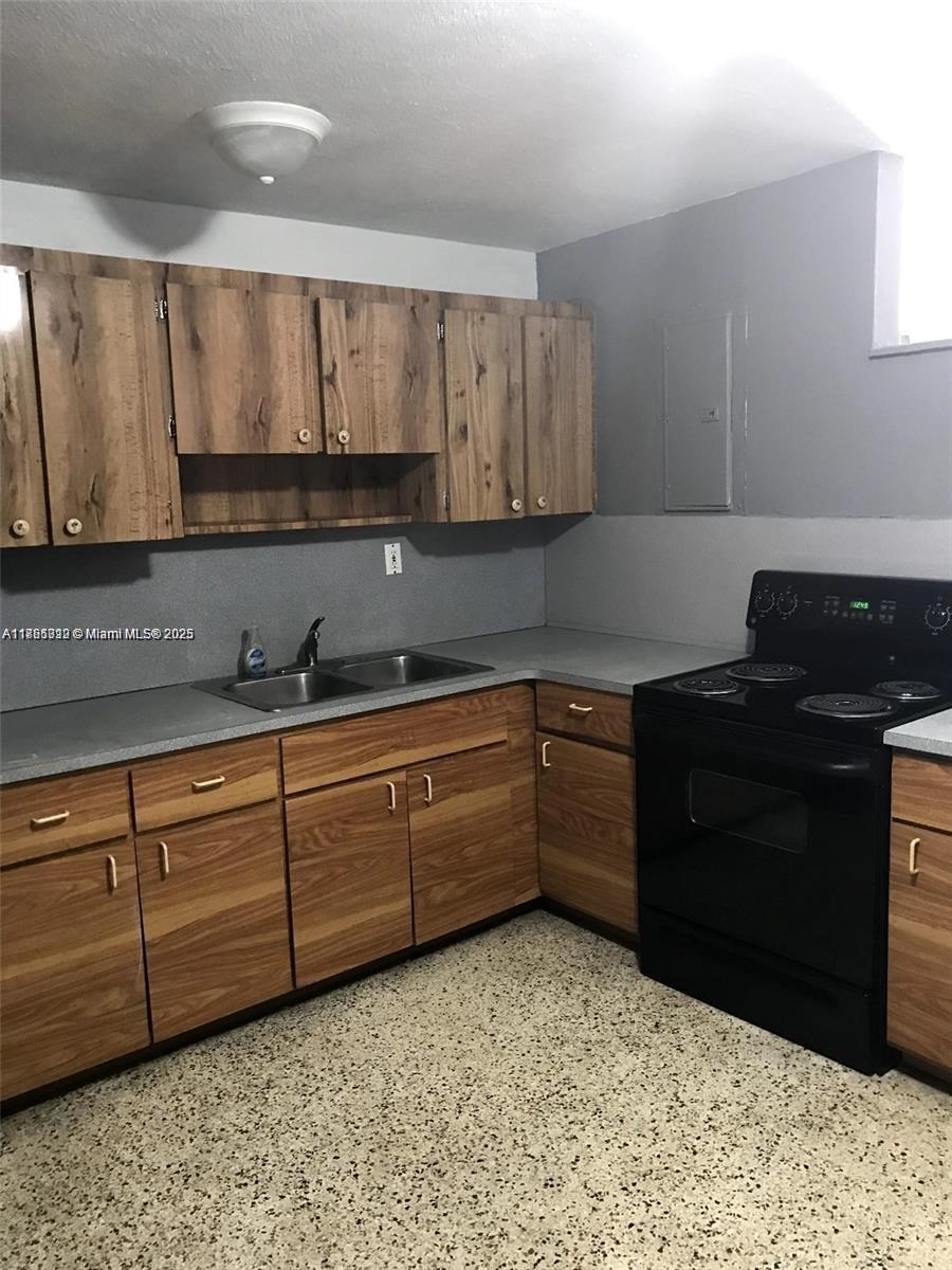 See details / 2077 sq. ft. $ 2025-08-19 0 Photo