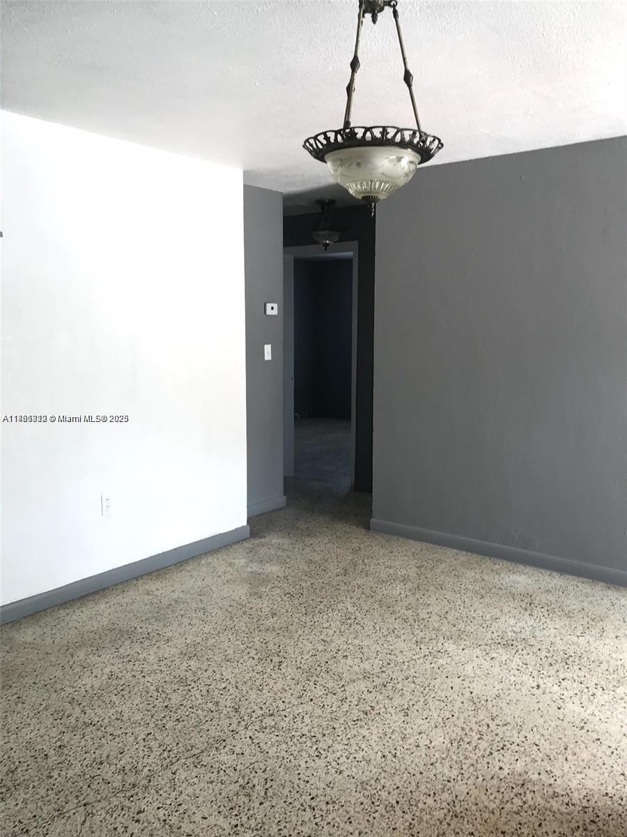 See details / 2077 sq. ft. $ 2025-08-19 0 Photo