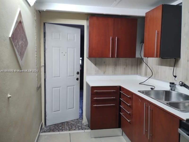 See details / 2077 sq. ft. $ 2025-08-19 0 Photo