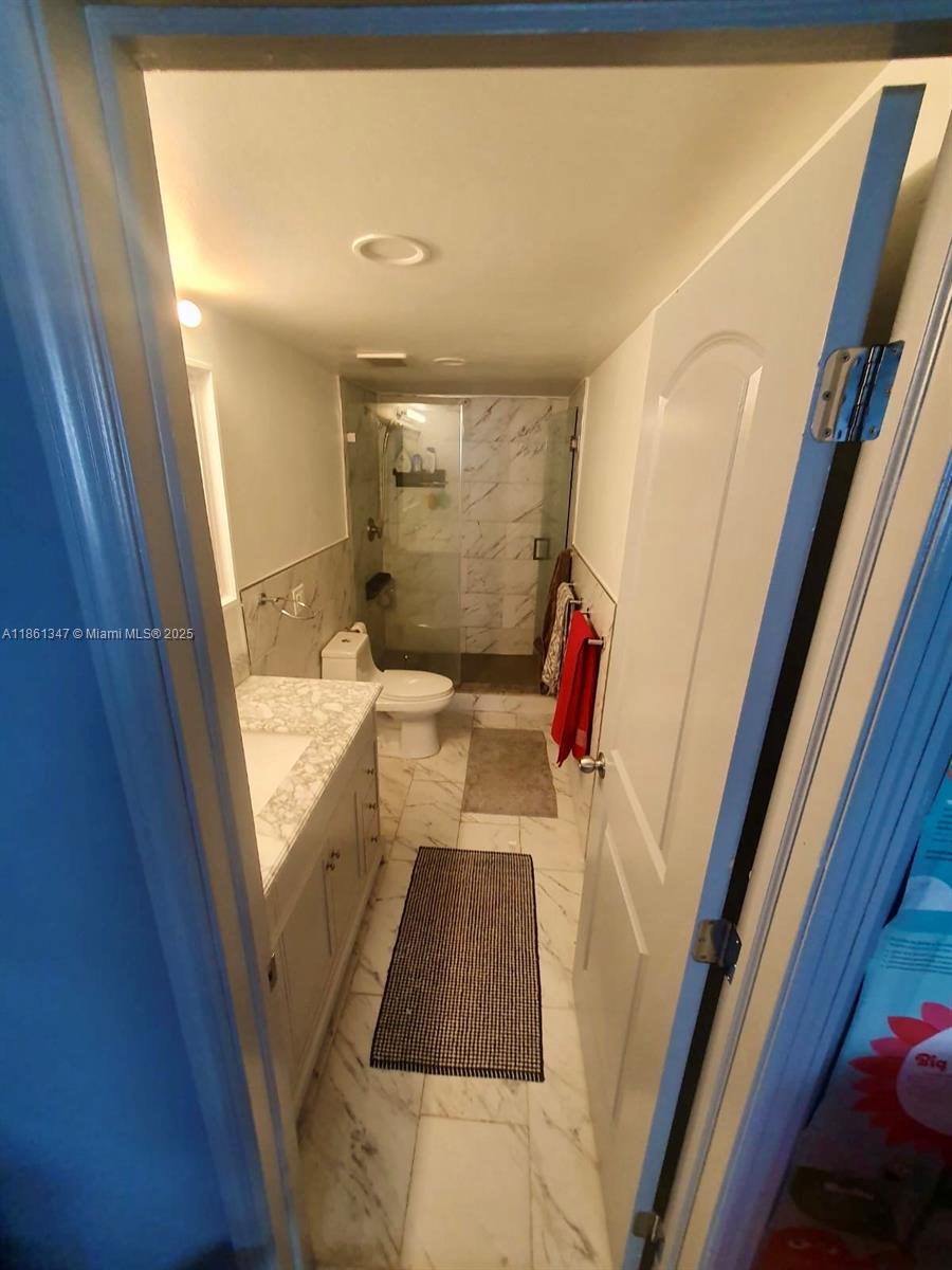 Photo of 1501 Ocean Dr  #205, Hollywood, Florida, 33019 - 
