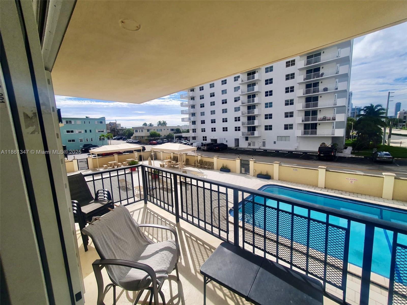 Photo of 1501 Ocean Dr  #205, Hollywood, Florida, 33019 - 