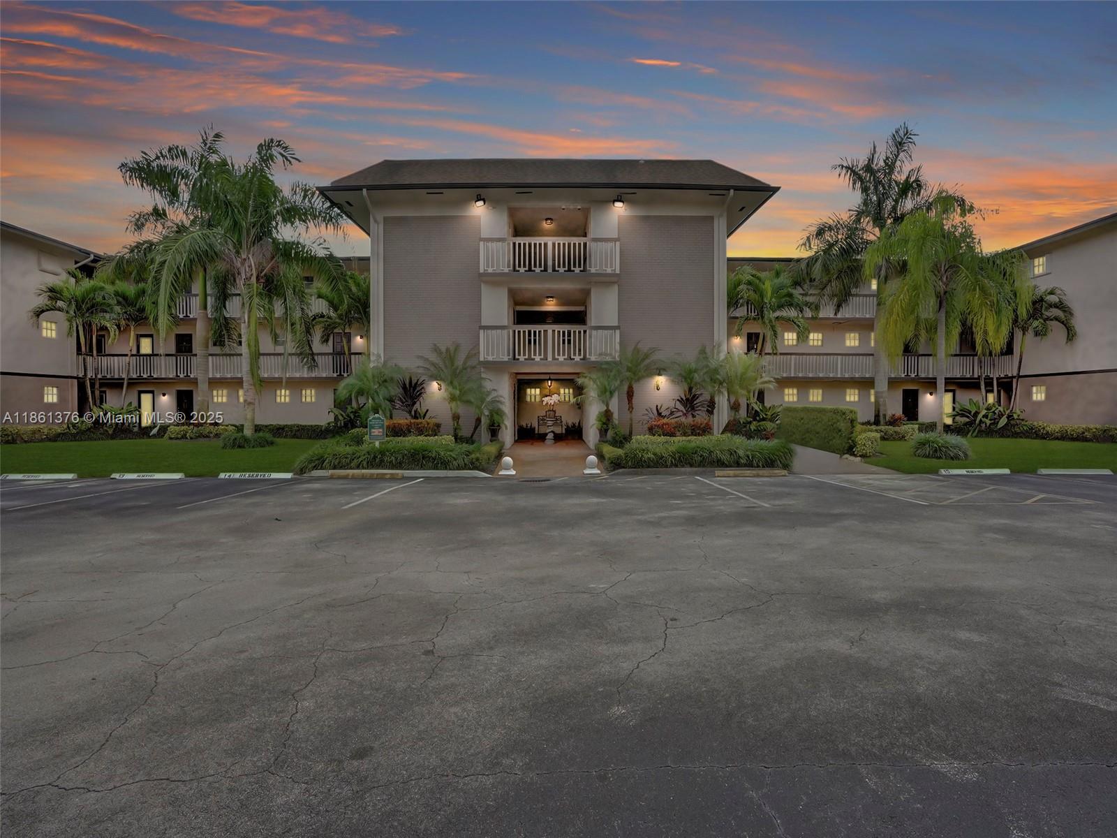 203 2 / 2 961 sq. ft. $ 2025-09-30 0 Photo