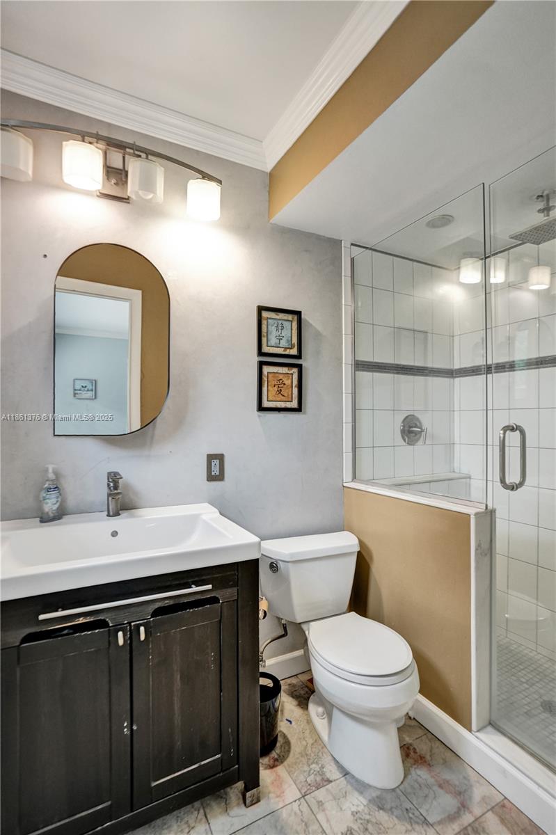 203 2 / 2 961 sq. ft. $ 2025-09-30 0 Photo
