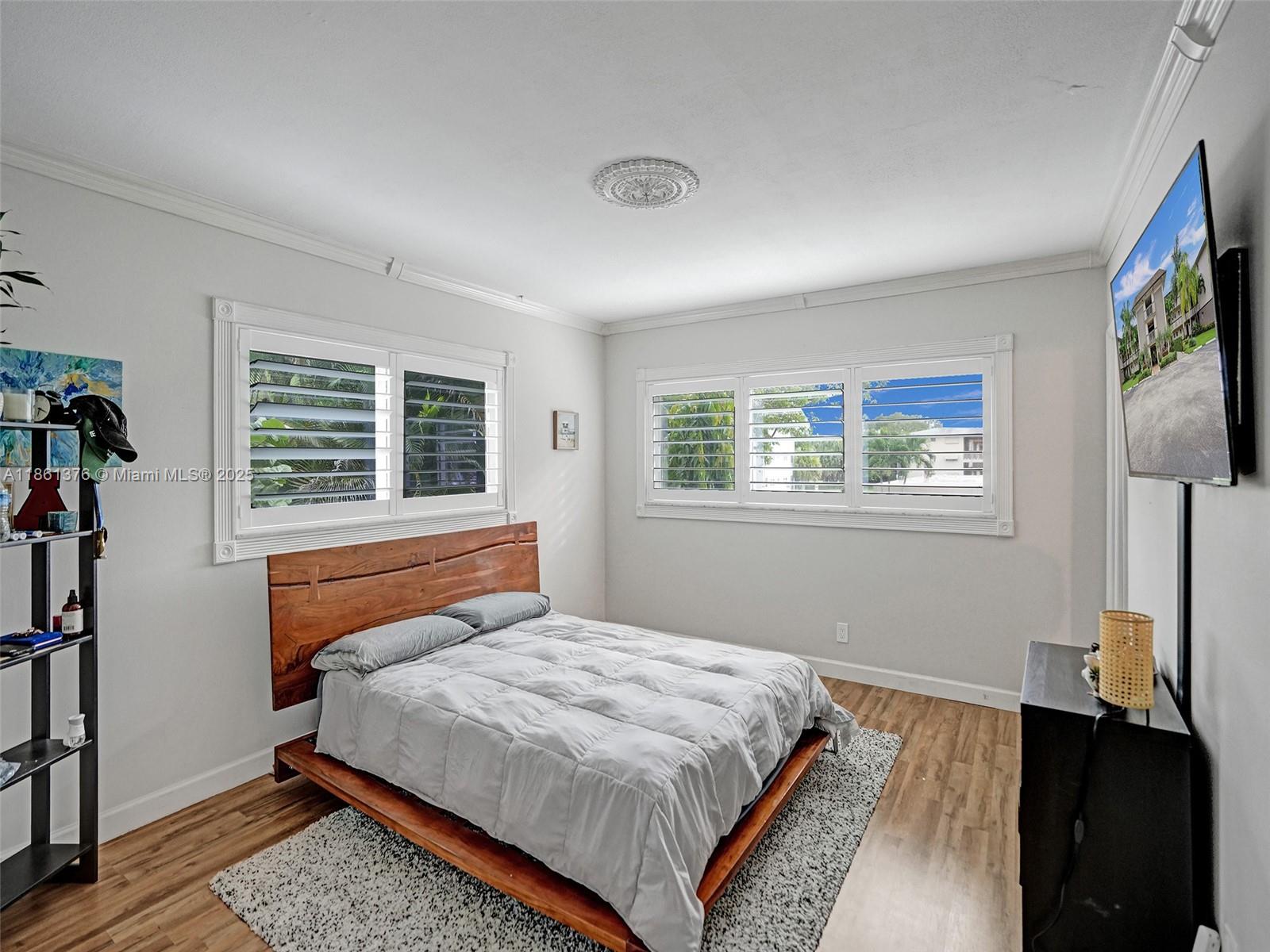 203 2 / 2 961 sq. ft. $ 2025-09-30 0 Photo