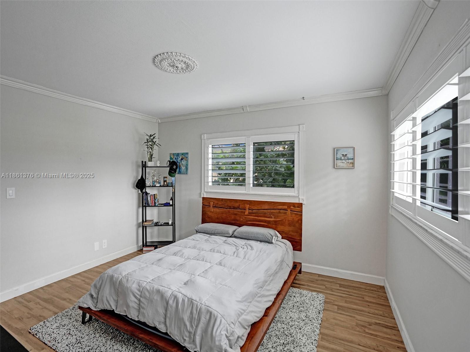 203 2 / 2 961 sq. ft. $ 2025-09-30 0 Photo