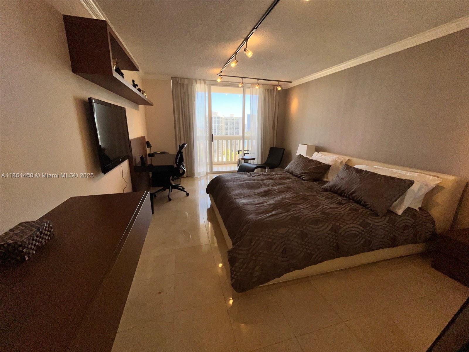 2707 3 / 3 1520 sq. ft. $ 2025-08-19 0 Photo