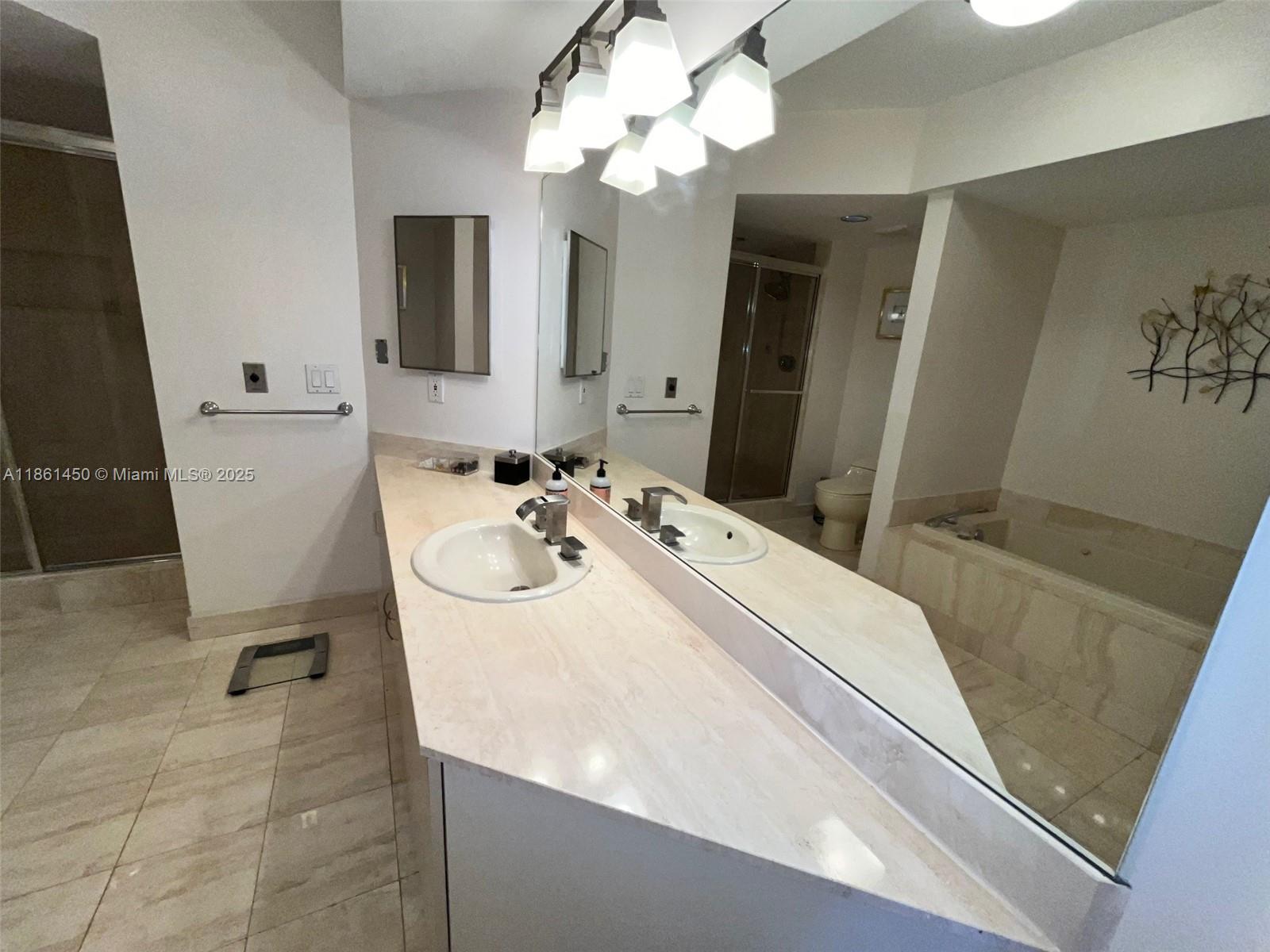 2707 3 / 3 1520 sq. ft. $ 2025-08-19 0 Photo