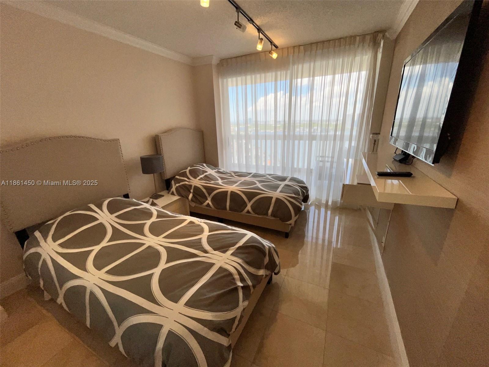 2707 3 / 3 1520 sq. ft. $ 2025-08-19 0 Photo