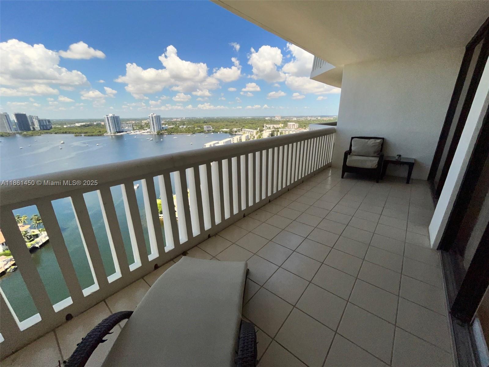 2707 3 / 3 1520 sq. ft. $ 2025-08-19 0 Photo
