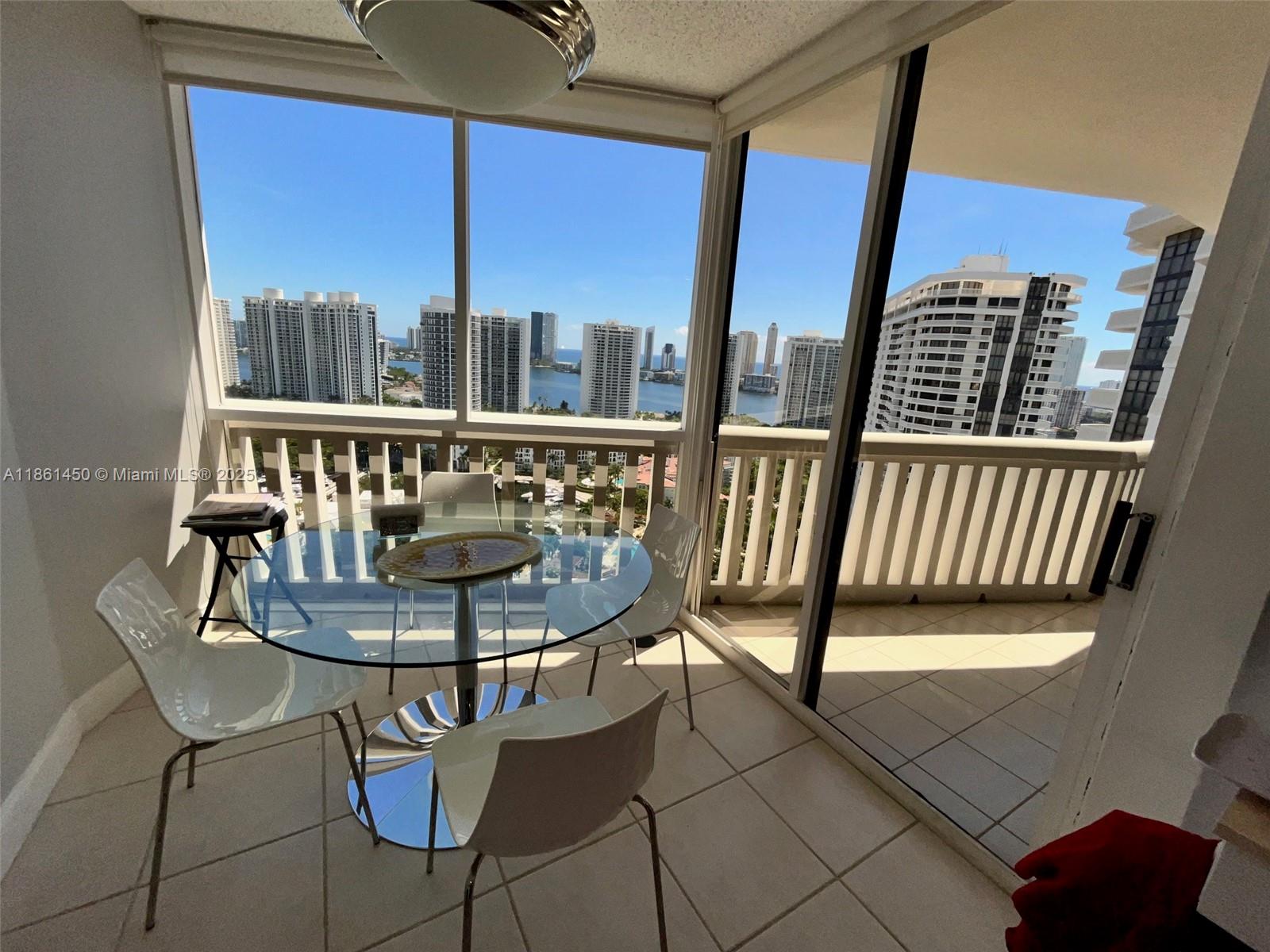 2707 3 / 3 1520 sq. ft. $ 2025-08-19 0 Photo
